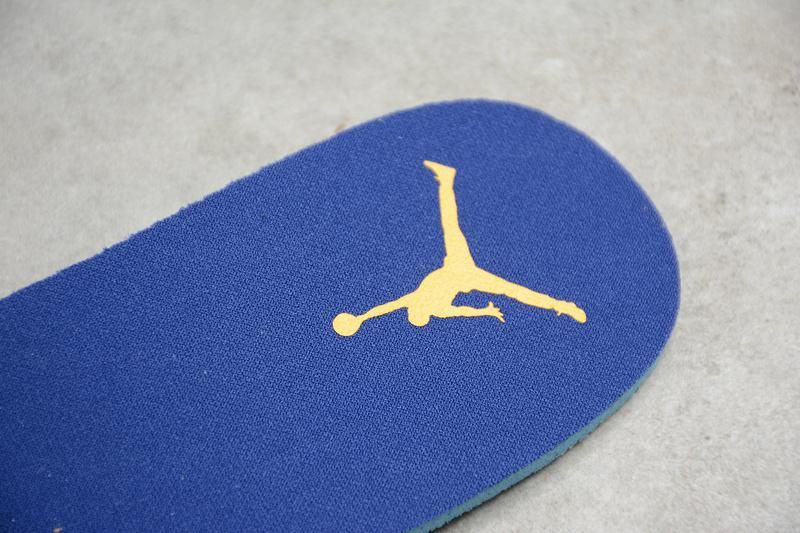 Air Jordan 1 AJ1 Mid - White Deep/Royal Blue