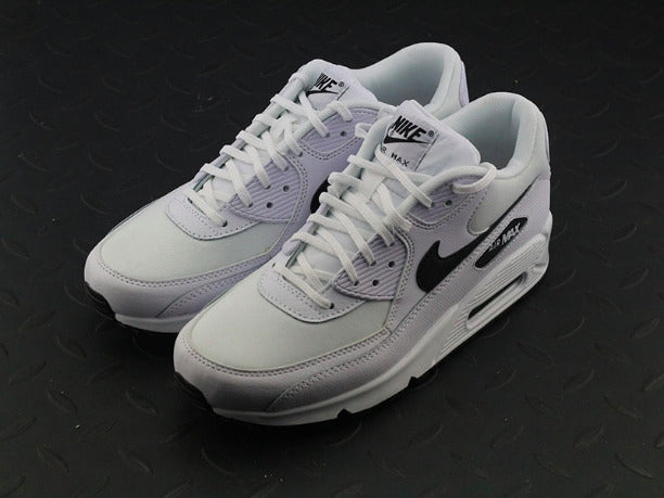 NikeUnisex Air Max 90 Essential Running Shoe - White/Black/White
