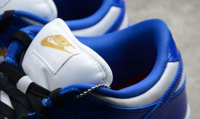Supreme x NikeSB Dunk Low - Hyper Royal