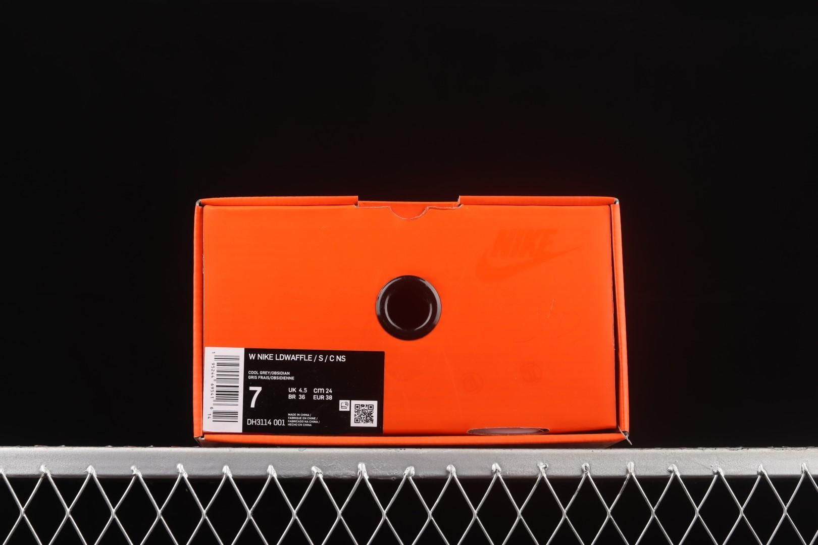 NikeUnisex LDWaffle x sacai x CLOT - Cool Grey