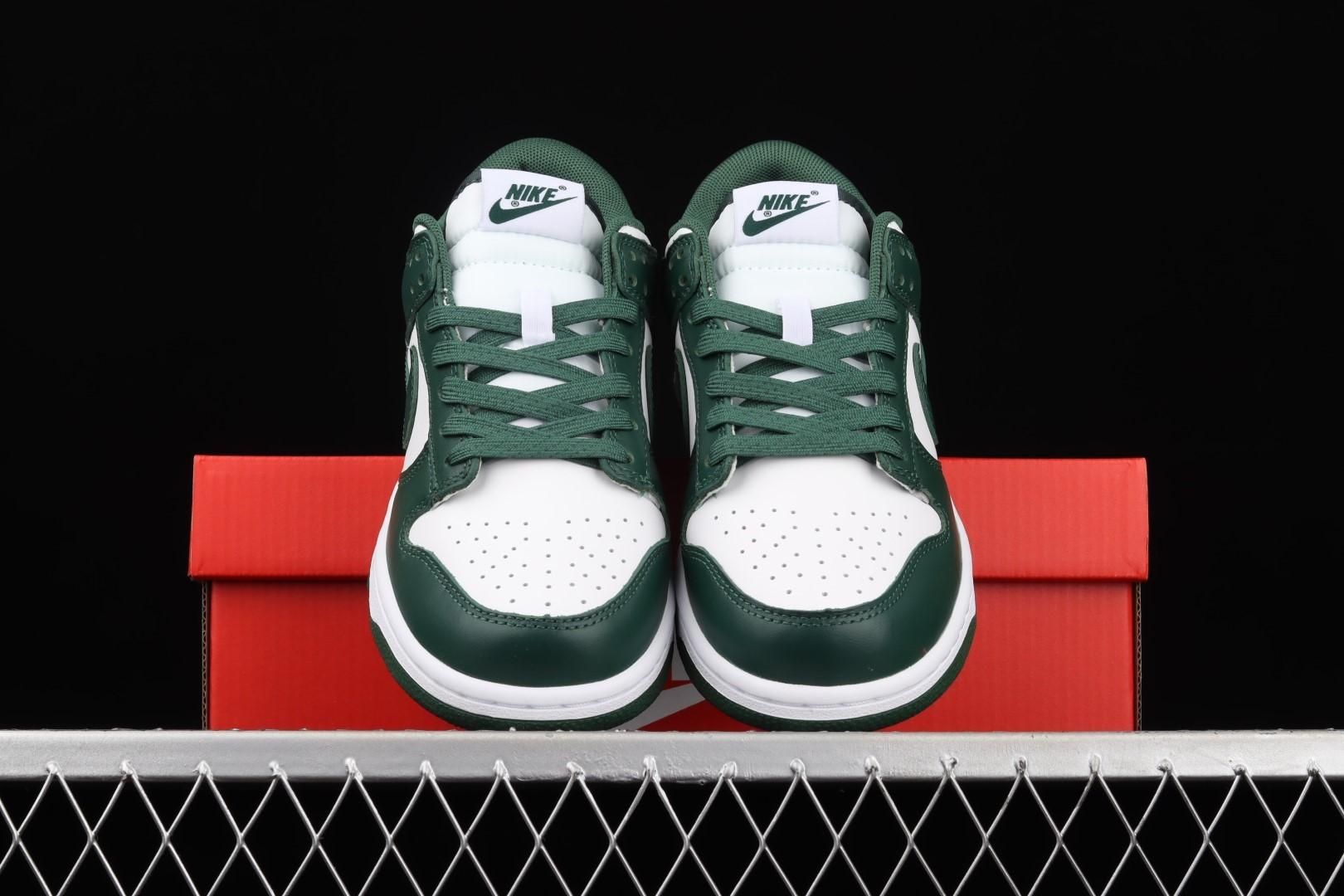 NikeDunk Low - Varsity Green