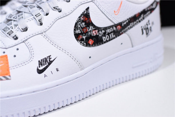 NikeUnisex Air Force 1 07 Just Do It Pack  - White