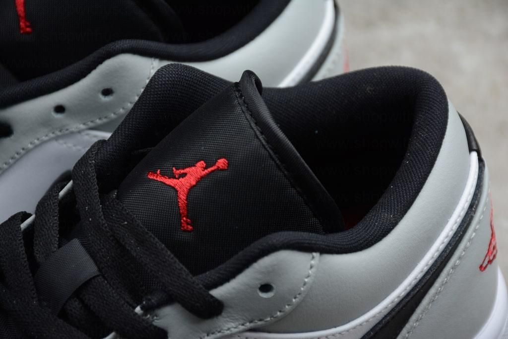 Air Jordan 1 AJ1 Low - Light Smoke Grey