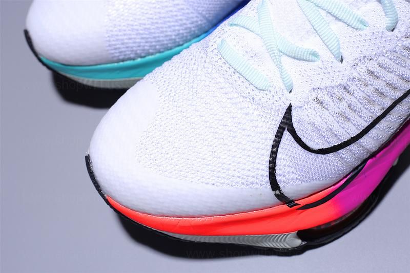 NikeRunning Air Zoom Tempo NEXT% Flyknit - White Hyper Violet