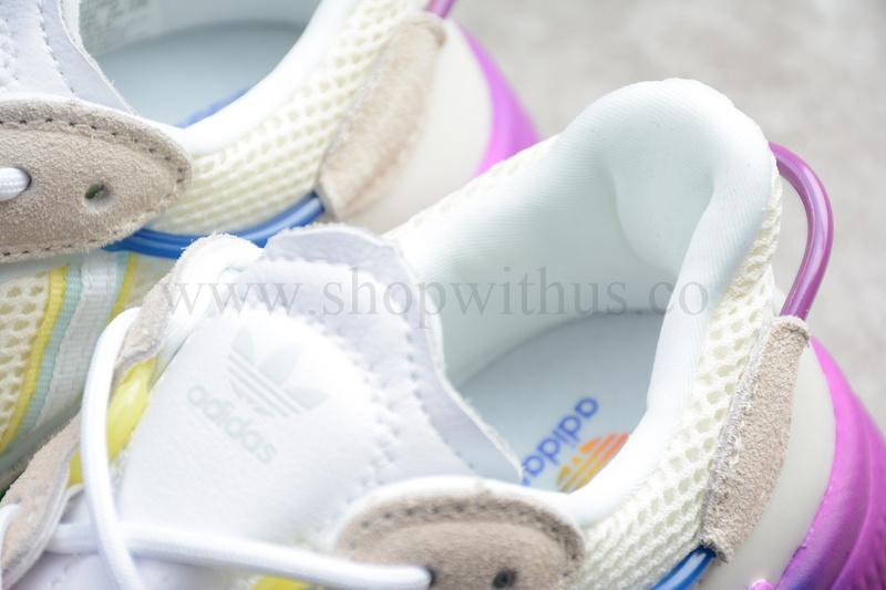 adidasOiginals Ozweego - Pride