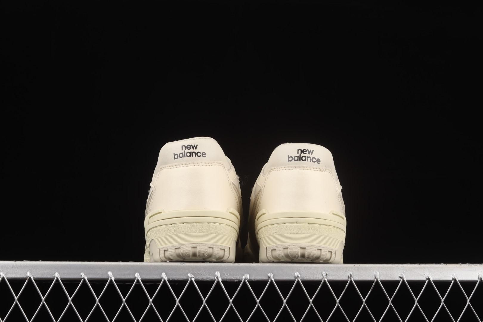 Auralee X New Balance 550 - Pistachio Ecru