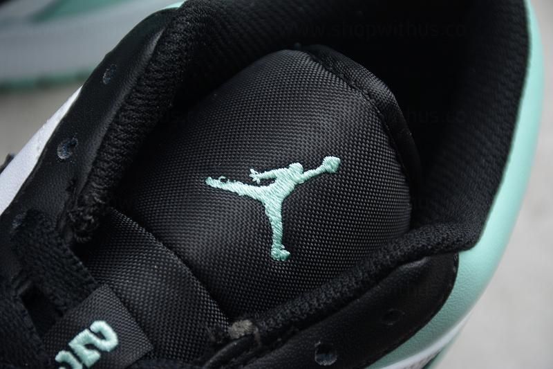 WMNS Air Jordan 1 AJ1 Low - "Emerald