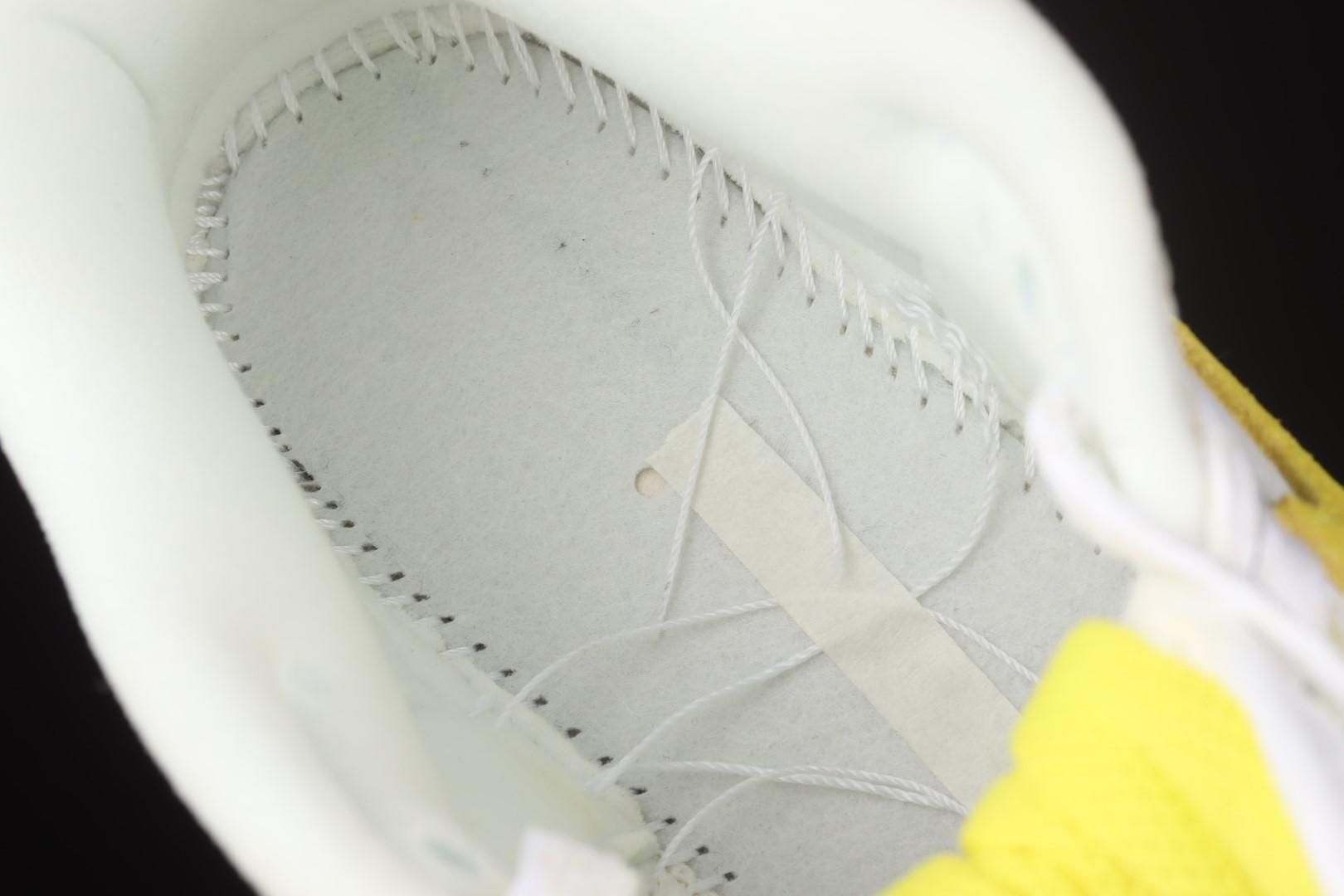 NikeWMNS Dunk Low - Yellow Strike