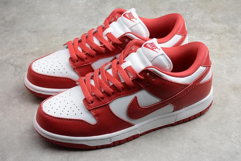 NikeSB Dunk Low - University Red