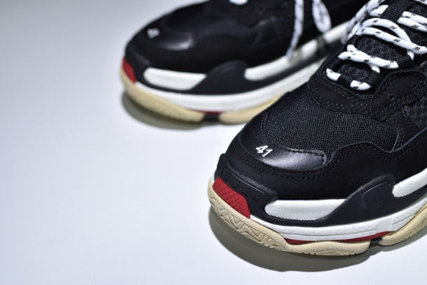 BalenciagaUnisex Vintage Triple S Trainers - Black/White/Red