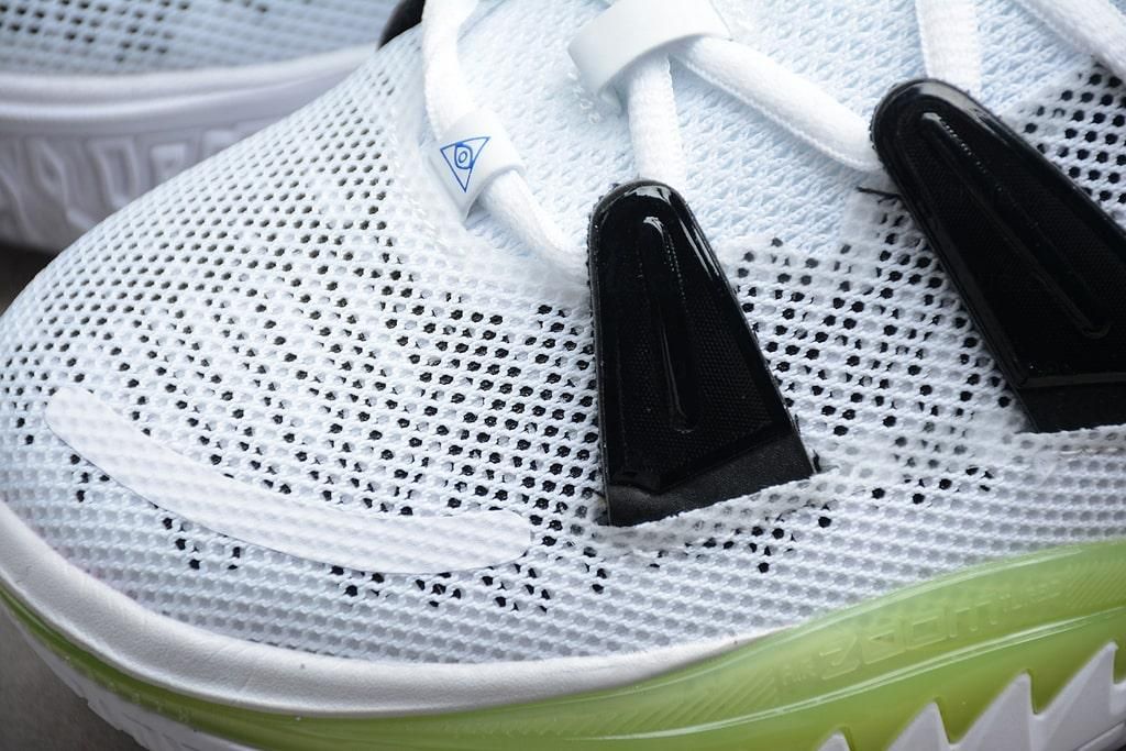 NikeMen's Zoom Kyrie 7 - Brooklyn Beats