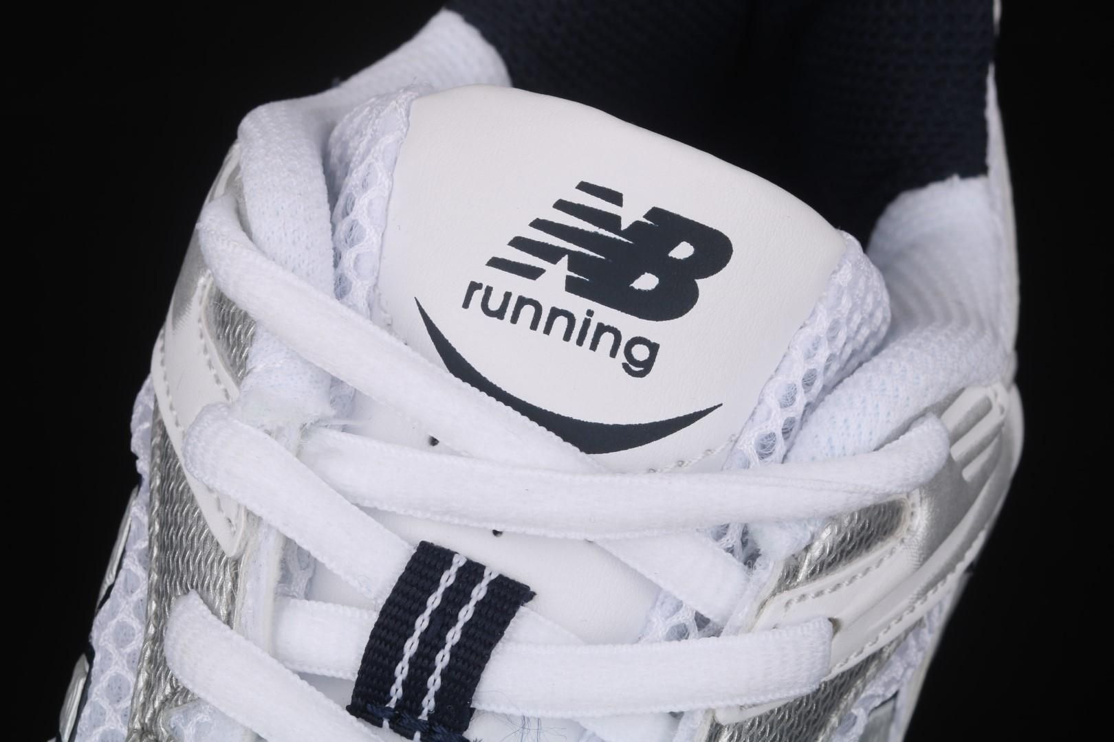 New Balance 530 - White/Silver/Navy