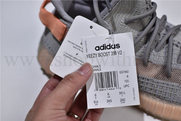 adidasOriginals YEEZY Boost 350 V2 - True Form