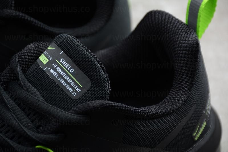 NikeMen's Air Zoom Structure 15 - Green