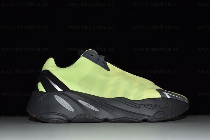 adidasYEEZY Boost 700 MNVN - Phosphor