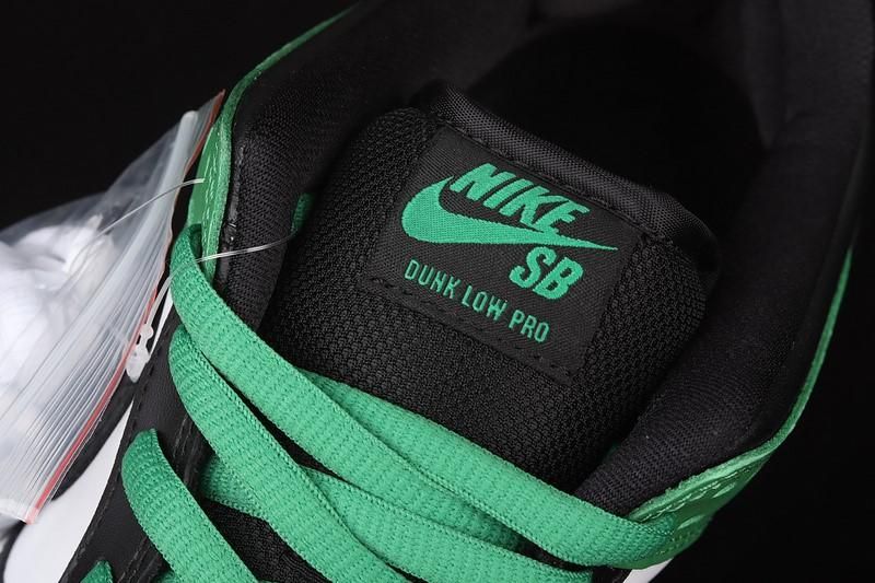 NikeSB Dunk Low - Classic Green