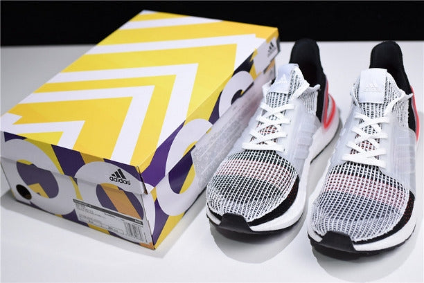 adidasRunning Ultra Boost 19 - Black/Cloud White/Pink