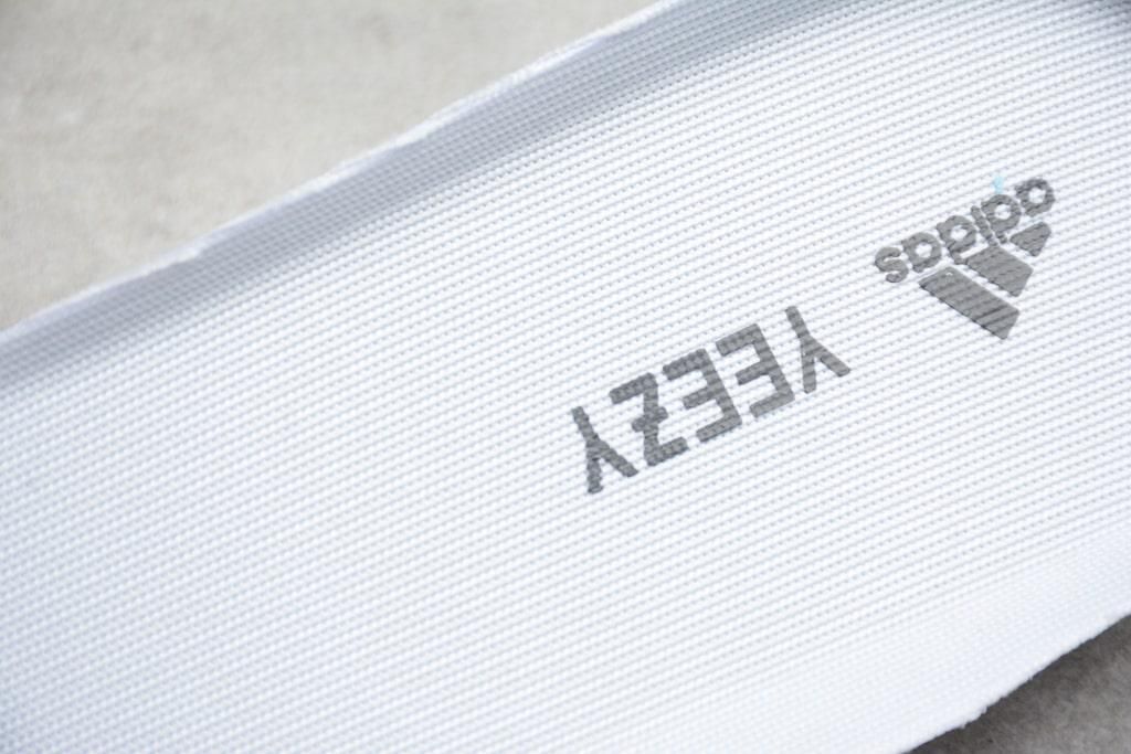 adidasMen's YEEZY Boost 380 - Alien