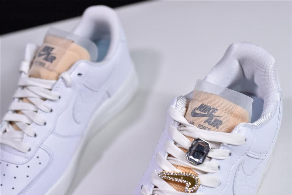 NikeAir Force 1 AF1 Low LX - Bling