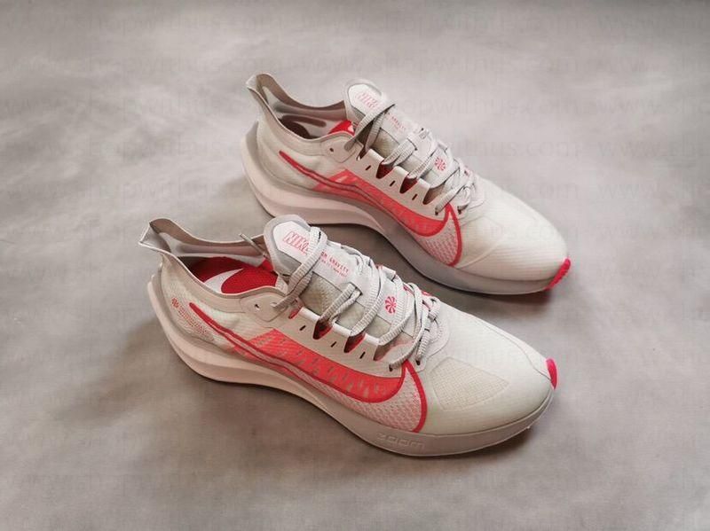 NikeRunning Zoom Gravity - Pure Platinum/Red Orbit