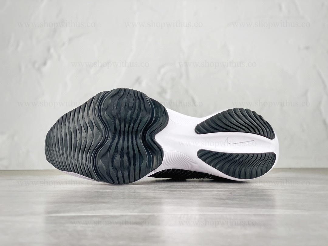 NikeAir Zoom Tempo NEXT% Flyknit - White/University Red