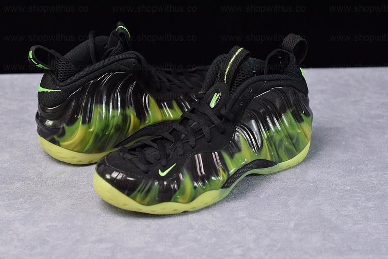 NikeAir Foamposite One - Paranorman
