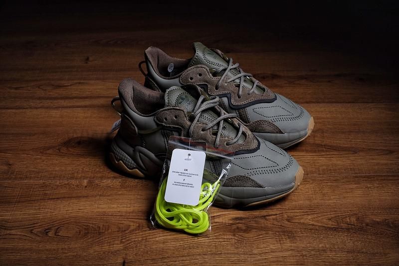 adidasOriginals Ozweego - Trace Cargo