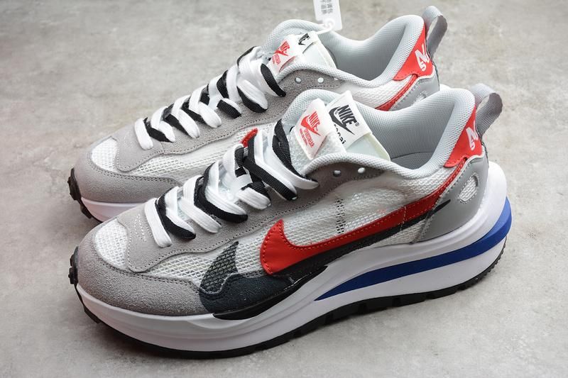 NikeMens x Sacai VaporWaffle - Royal Fuchsia