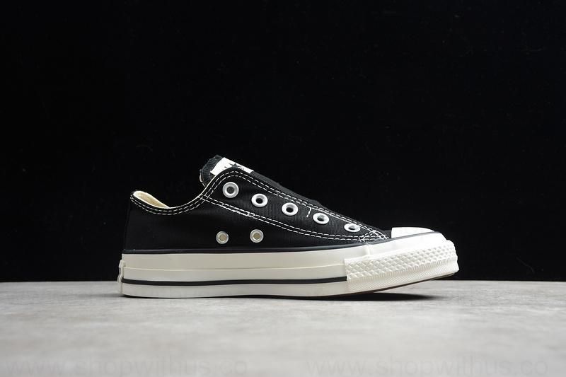 WMNS Converse Chuck Taylor All Star Sneakers - Black