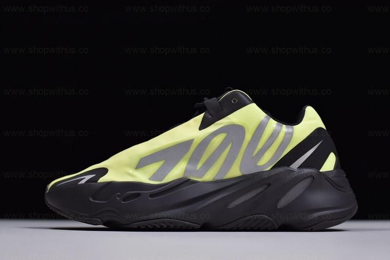 adidasYEEZY Boost 700 MNVN - Phosphor