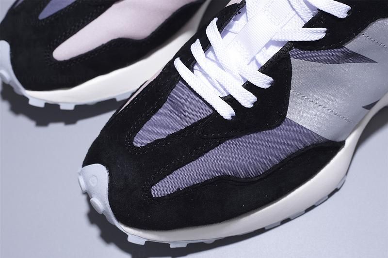 New Balance 327 - Black/Grey