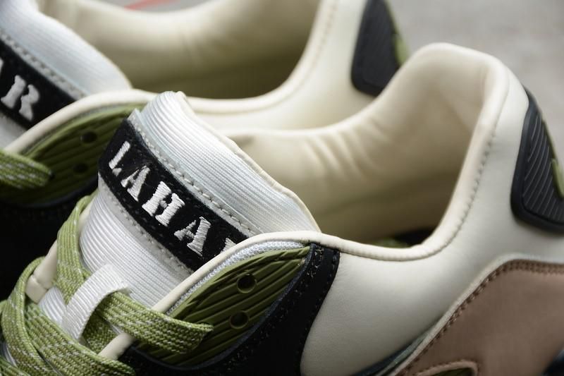 NikeUnisex Air Max 90 AM90 - Lahar Escape