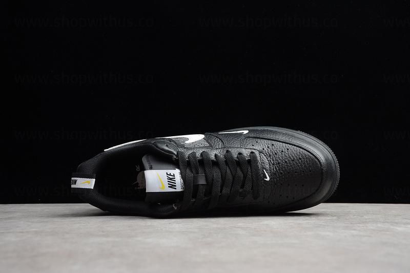 NikeWMNS Air Force 1 AF1 Low Utility - Black/White