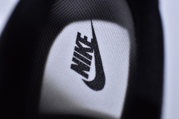 NIKEUnisex Cortez Basic Leather Casual Shoe - Black/White