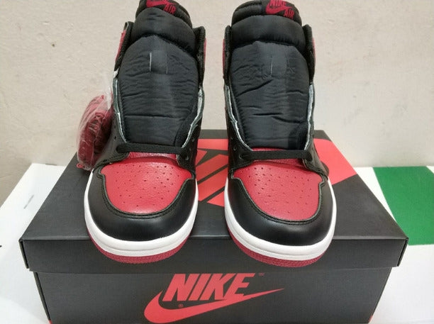 Air Jordan 1 AJ1 High The Return - Bred