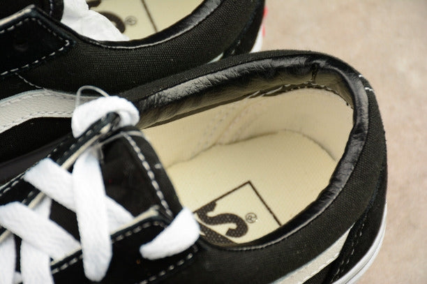 Vans Old Skool Shoes-Black