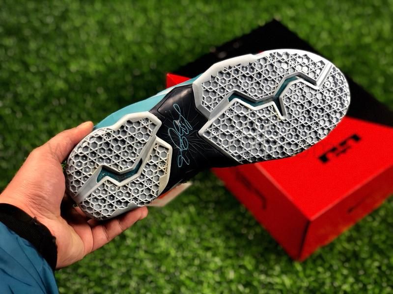 NikeBasketball Lebron 11 - Armory Slate