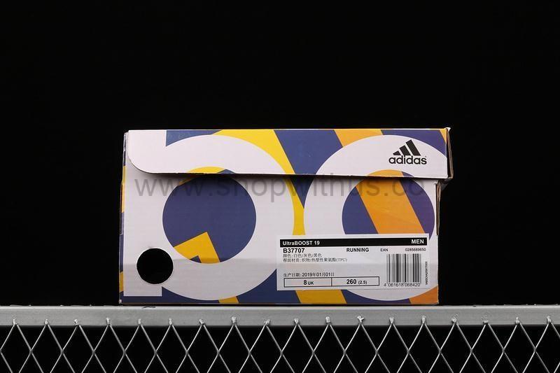 adidasOriginals Ultra Boost 19 - Panda