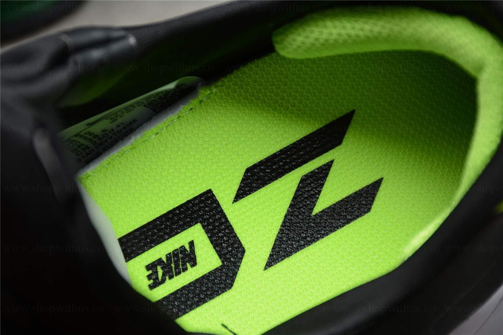 NikeZoom Tempo NEXT% Flyease - Black White Volt