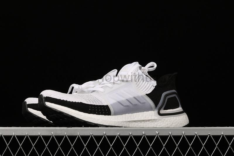 adidasOriginals Ultra Boost 19 - Panda