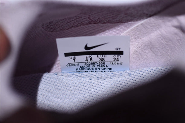 NikeWMNS Epic React Flyknit - Pearl Pink-Barely Rose