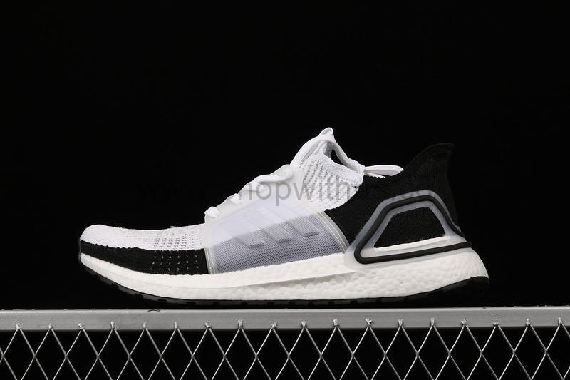 adidasOriginals Ultra Boost 19 - Panda