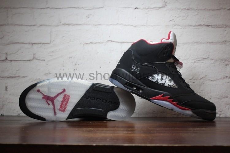 Supreme x Air Jordan 5 Retro - Black