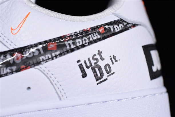 NikeUnisex Air Force 1 07 Just Do It Pack  - White