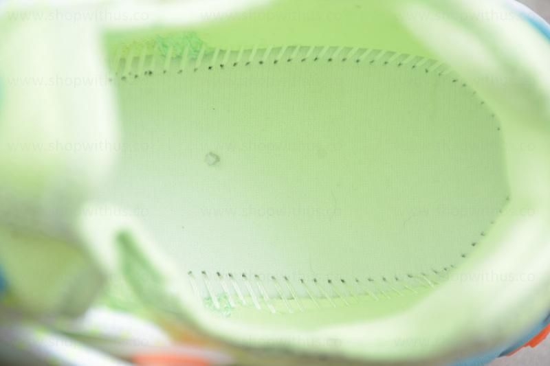 NikeRunning React Presto - Barely Volt