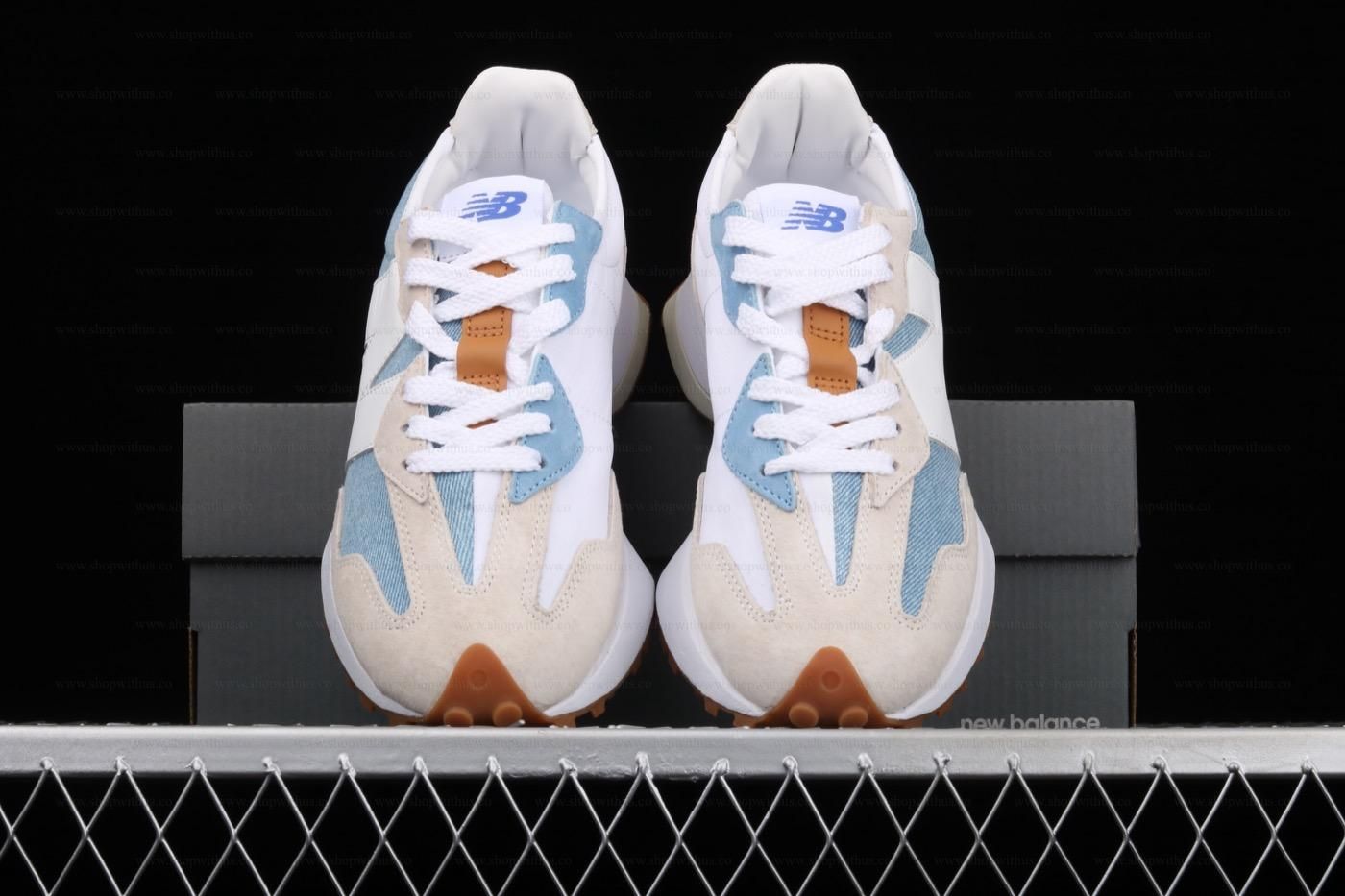 LEVI'S x New Balance - Light Blue