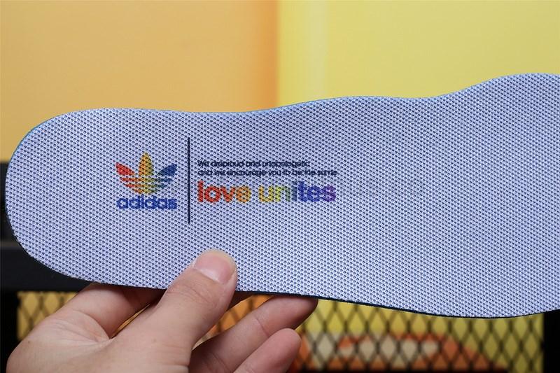 adidasOriginals Nizza Pride - Off White