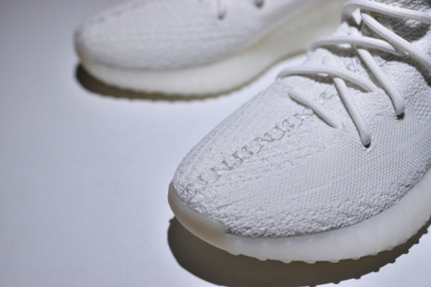 adidasOriginals YEEZY Boost 350 v2 Unisex - Triple White