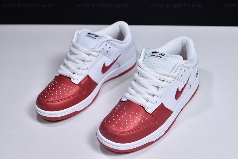Supreme x NikeSB Dunk Low - Red/White