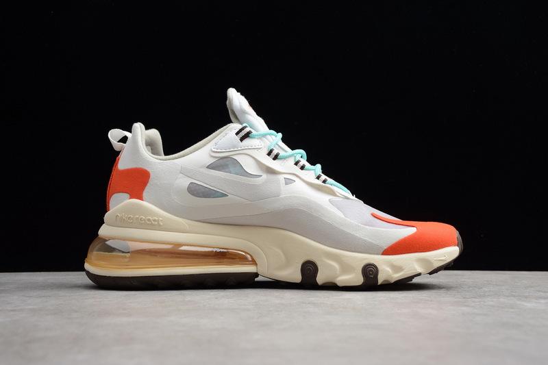 NikeAir Max 270 React - Light Beige/Chalk
